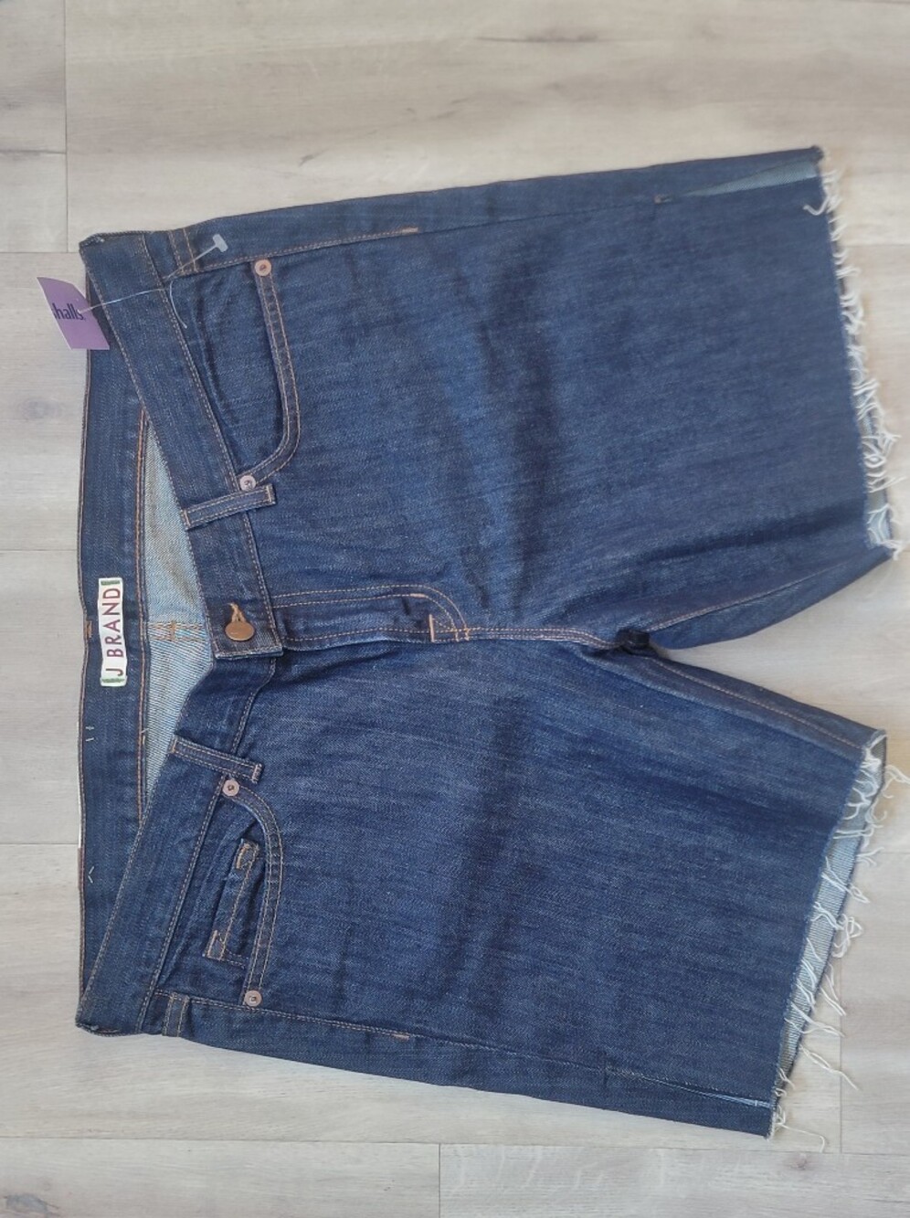 NWT J Brand 100% Cotton Rigid Denim Boyfriend Cut Off Shorts 31